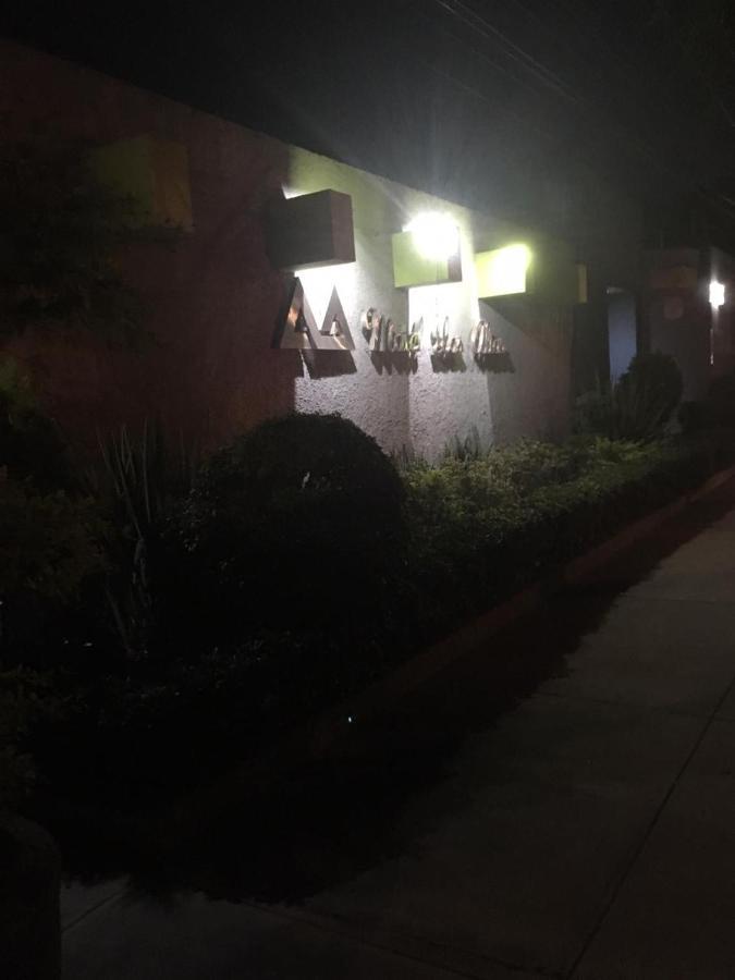 Motel Los Altos Tlaquepaque Eksteriør billede